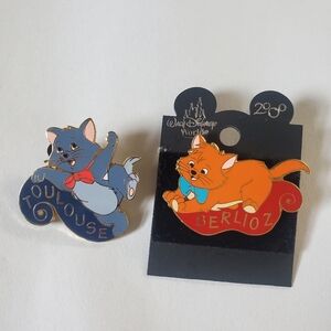Disney pins